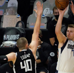 Los Mavericks golpean primero (103-113) [0-1]