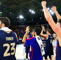 Un Laprovittola de récord lidera la remontada del Barça (91-74)