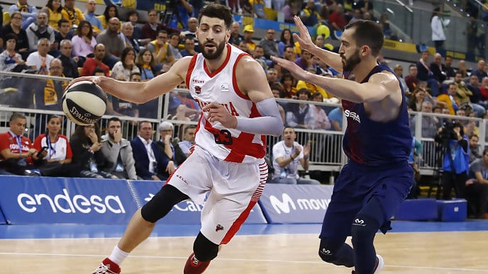Tornike Shengelia se une al club de los 40