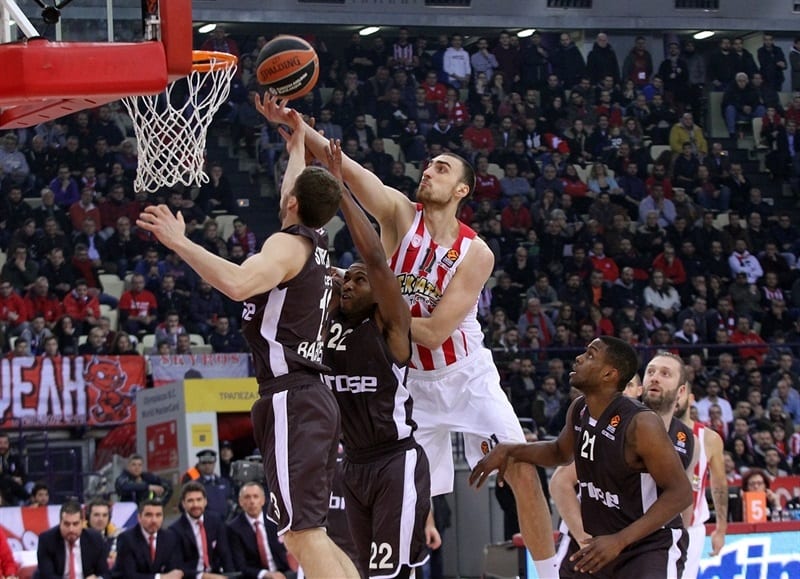 Nikola Milutinov, hasta el 2020 en el Olympiacos