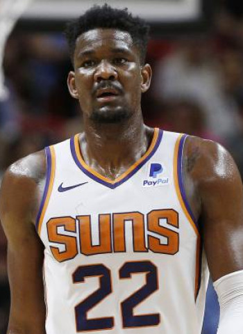 DeAndre Ayton, cerca de renovar con los Phoenix Suns