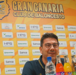 Fotis Katsikaris: «UCAM es un equipo que juega con mucha energía»