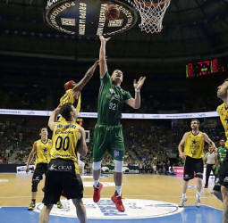 Unicaja completa las semifinales