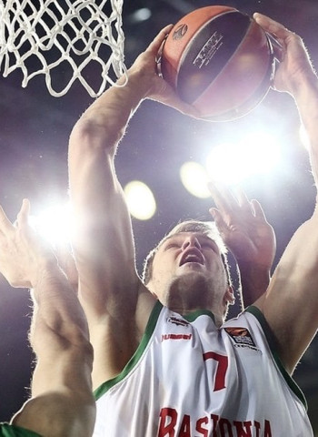 Contundente victoria a domicilio en una noche de récords para el Baskonia (80-103)