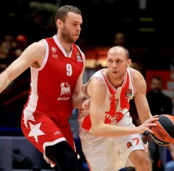 Estrella Roja aplasta a Milán para mantenerse en la lucha por los playoffs, 62-76