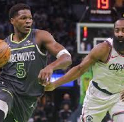 Los Wolves cortan su racha de derrotas de forma apurada, 92-93