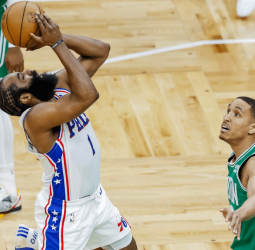 Harden hace de héroe y los Sixers igualan la serie (115-116) [2-2]