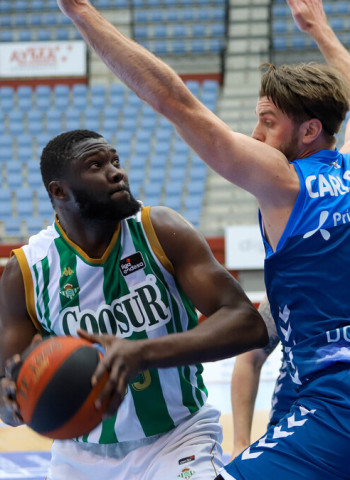 Feldeine y Ndoye condenan al Acunsa Gipuzkoa Basket (68-91)
