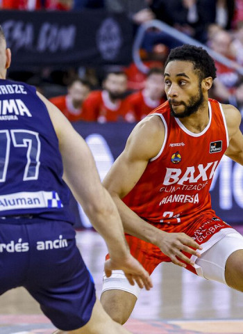 El Leyma Coruña nada puede hacer ante un transversal Manresa, 104-89