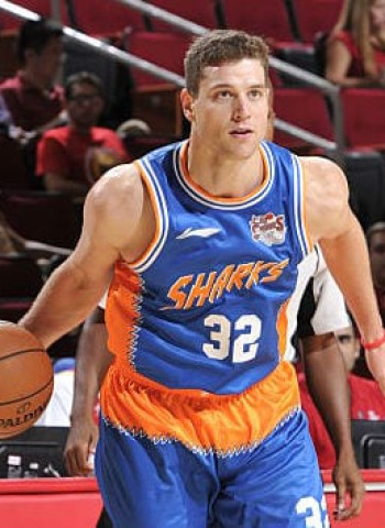 Los Phoenix Suns quieren traer de vuelta a la NBA a Jimmer Fredette