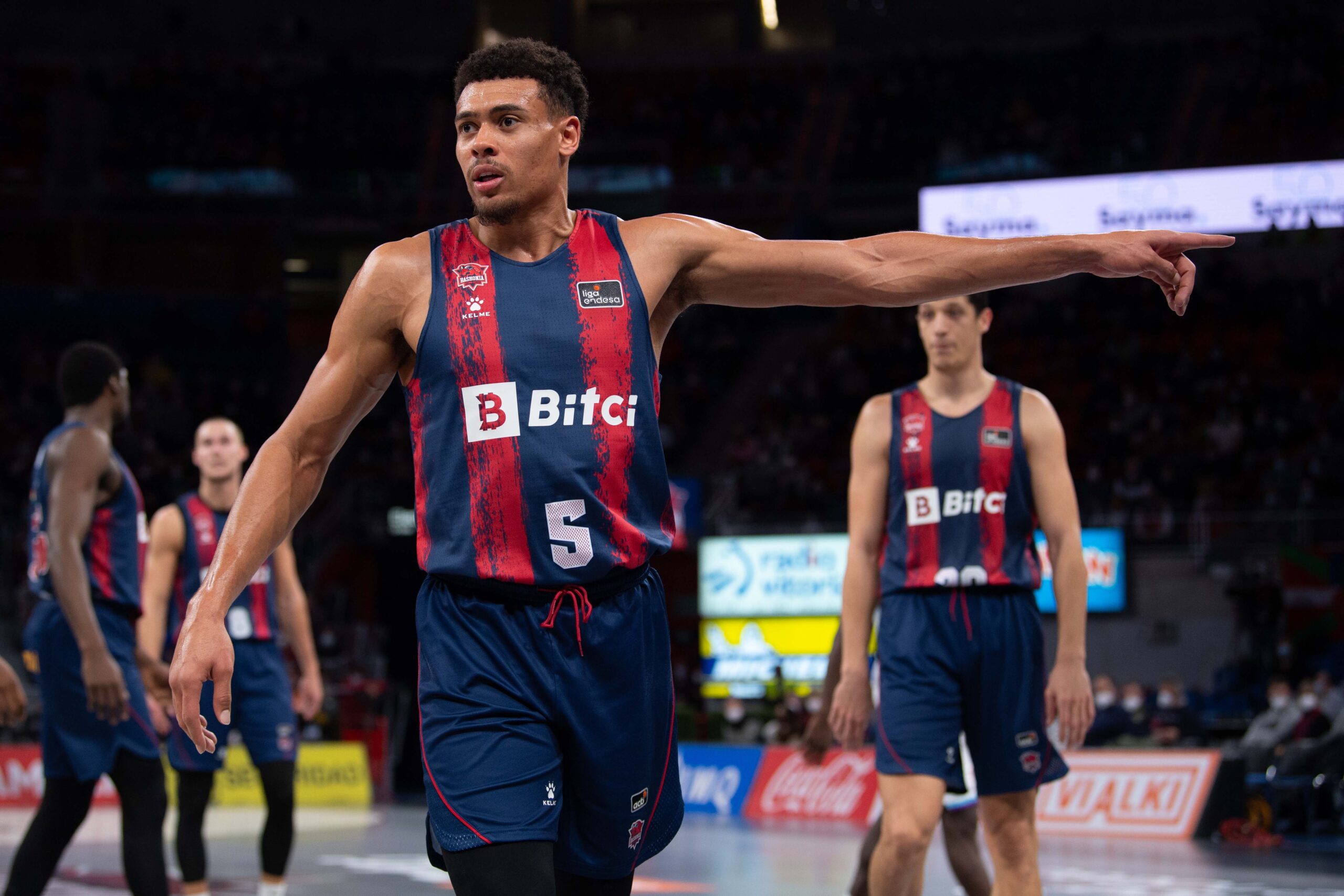 Bitci Baskonia se hace con el derbi en el Buesa Arena (101-86)