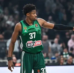 Kostas Antetokounmpo apunta al UCAM Murcia tras su salida del Panathinaikos