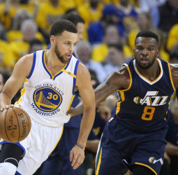 [2-0] Los Warriors, siempre un paso por delante de los Jazz (104-115)