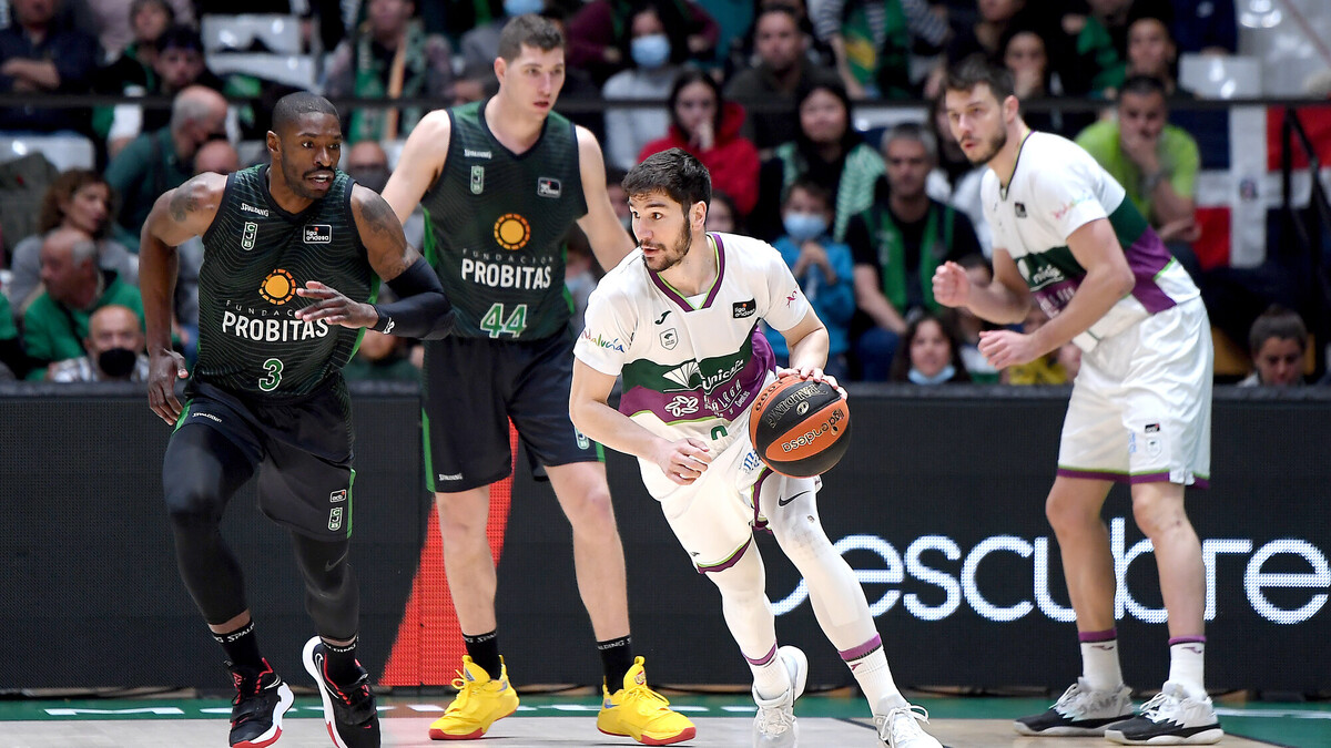 El Joventut se convierte en equipo de playoff tras derrotar a Unicaja (76-70)