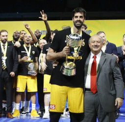 AEK superó a Flamengo para quedarse con la Copa Intercontinental FIBA