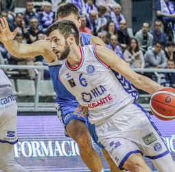 Longevida San Pablo Burgos y Movistar Estudiantes mantienen el pulso