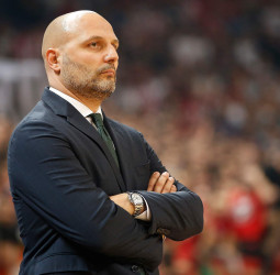 El Panathinaikos despide a Djordjevic