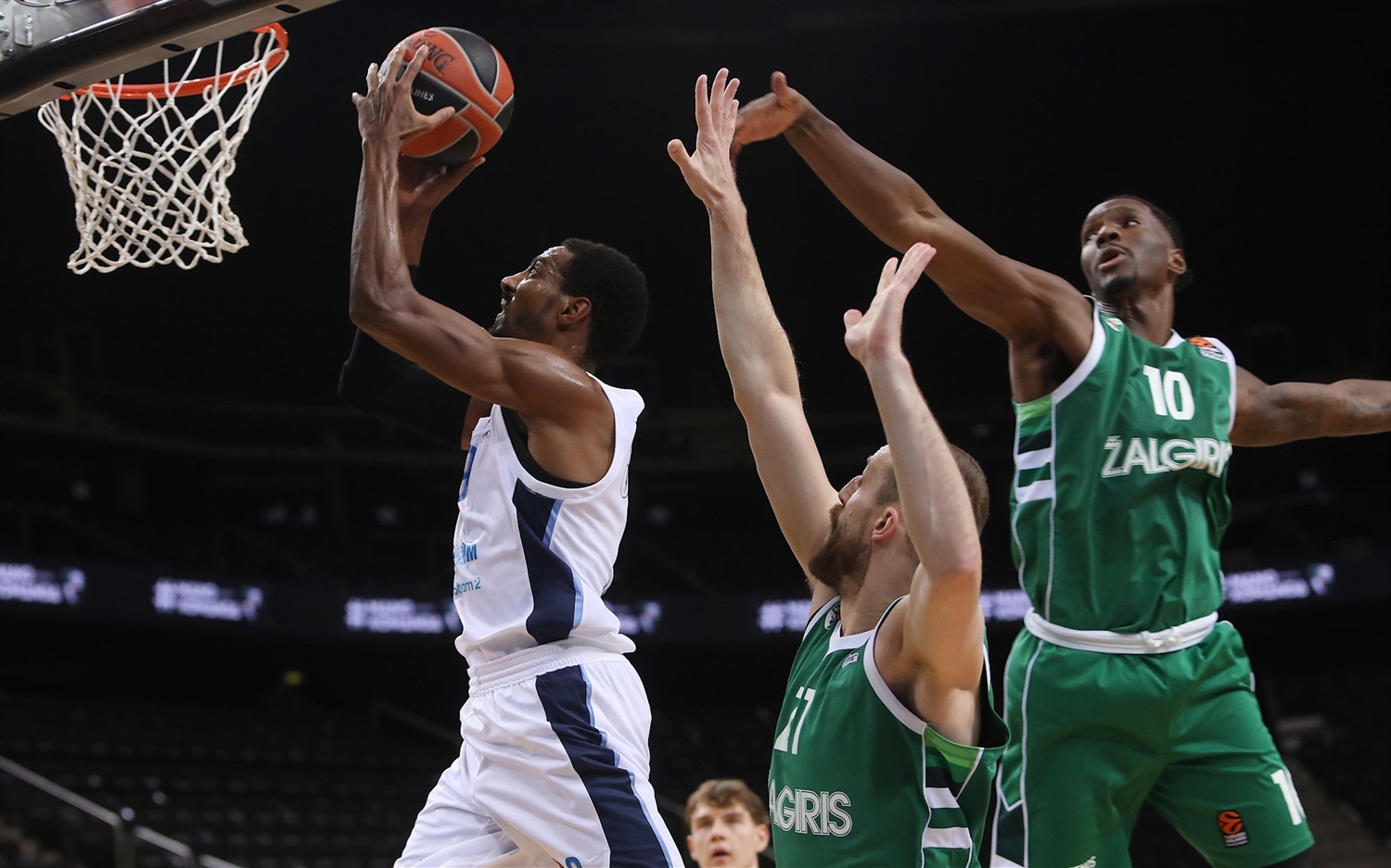 Un Zenit en racha supera al Zalgiris (75-83)