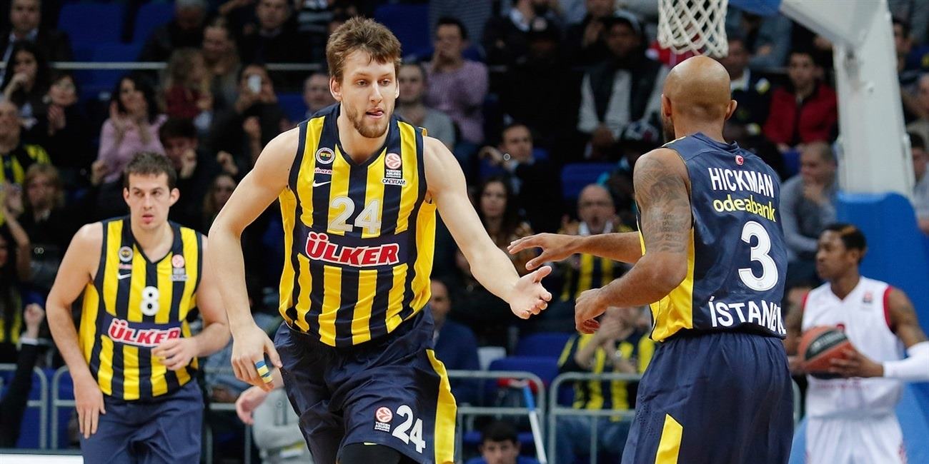Obradovic quiere que el Fenerbahce renueve a Jan Vesely