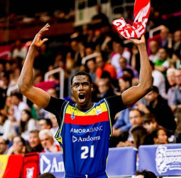 Moussa Diagne, MVP de Marzo... desde el hospital