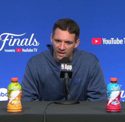 Mark Daigneault: "Ellos juegan muy bien en su cancha"