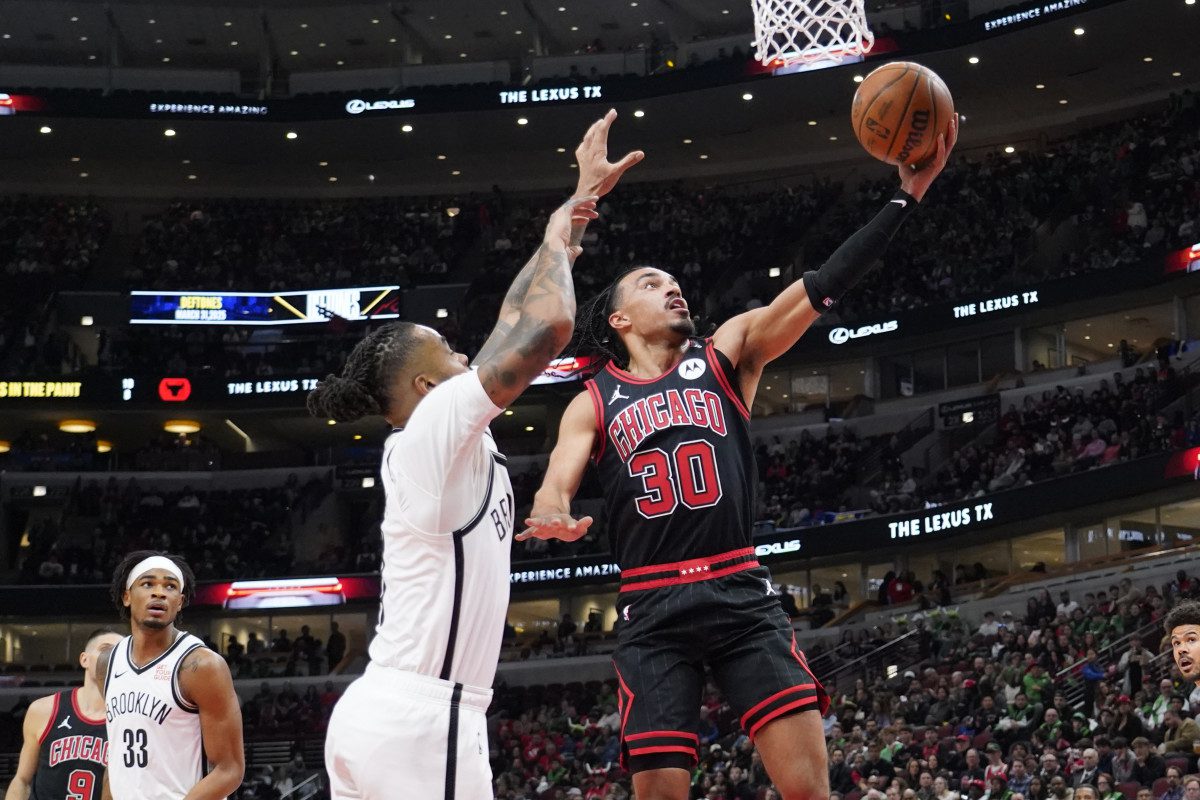 La noche NBA: Curry llega a los 4000 triples, los Lakers, sin LeBron, ya no es lo mismo