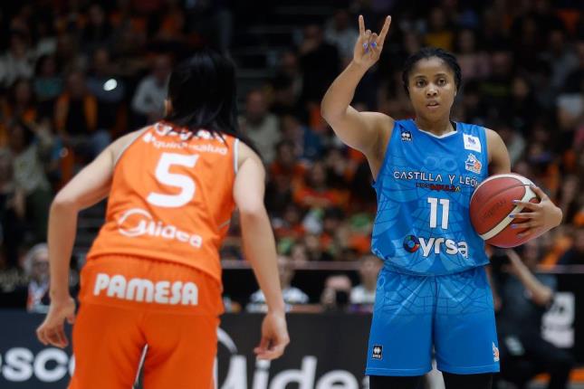 Perfumerías Avenida se lleva de la Fonteta el liderato en solitario y el average