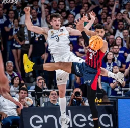 El Madrid golpea primero en los cuartos ante Baskonia, 82-76 [1-0]