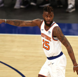 Los Mavericks se aseguran la continuidad de Marjanovic y apuntan a Reggie Bullock