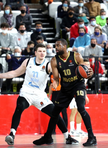 El Zenit y el Mónaco se juegan la victoria