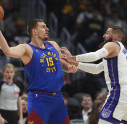 Los Nuggets remontan en el último cuarto, 110-116