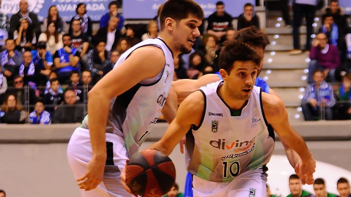 La Penya saca un billete para la Copa tras "barrer" al Burgos (65-87)