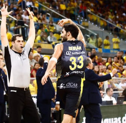 El Iberostar Tenerife abre la Liga Endesa 2016-17 con un triunfo histórico (81-92)