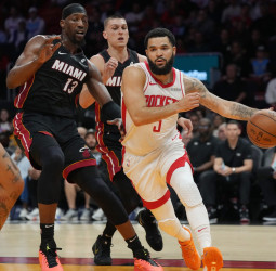 VanVleet confirma la dulce realidad de los Rockets, 102-98