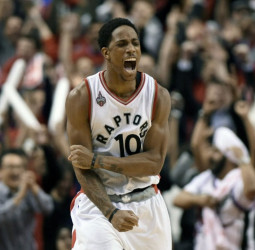 Nets sufre y la dupla Lowry & DeRozan vitales ante los Bucks