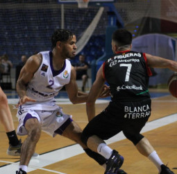 UEMC Real Valladolid irrumpe en los Playoffs mientras el CB Prat cae a la LEB Plata