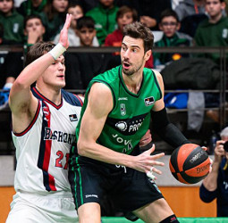 La Penya visita al Buesa Arena en un duelo directo en la lucha por los playoffs