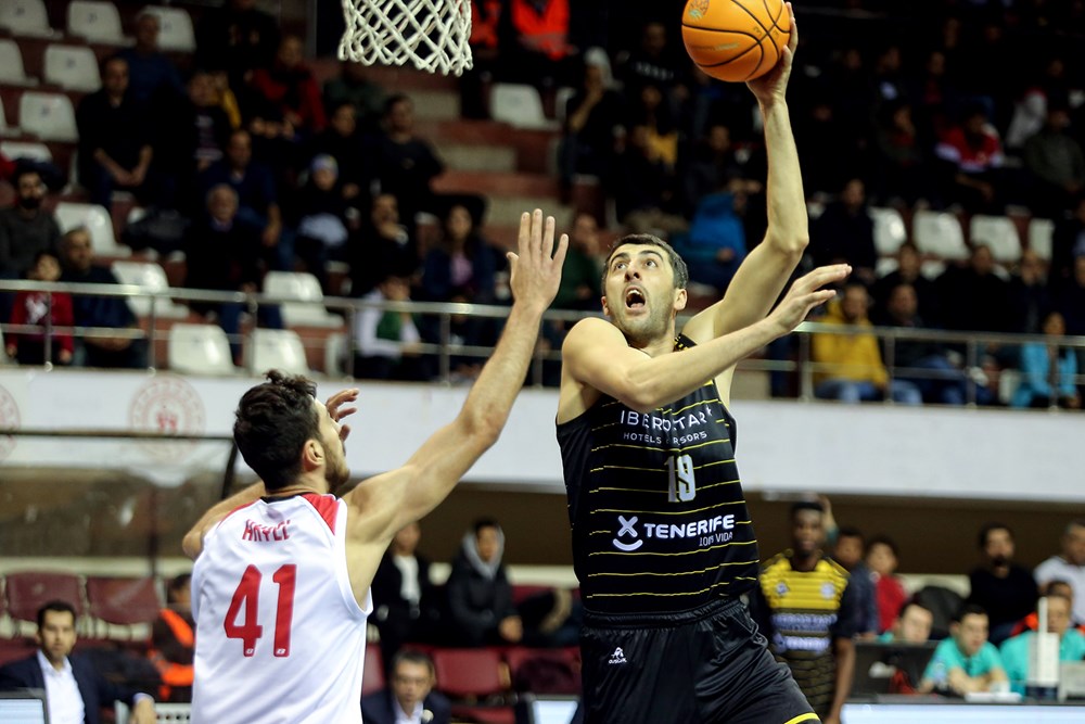 El Iberostar Tenerife impone su ley en Turquía (66-88)
