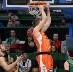 Victoria trabajada del Valencia Basket ante el FIATC Joventut (66-73)