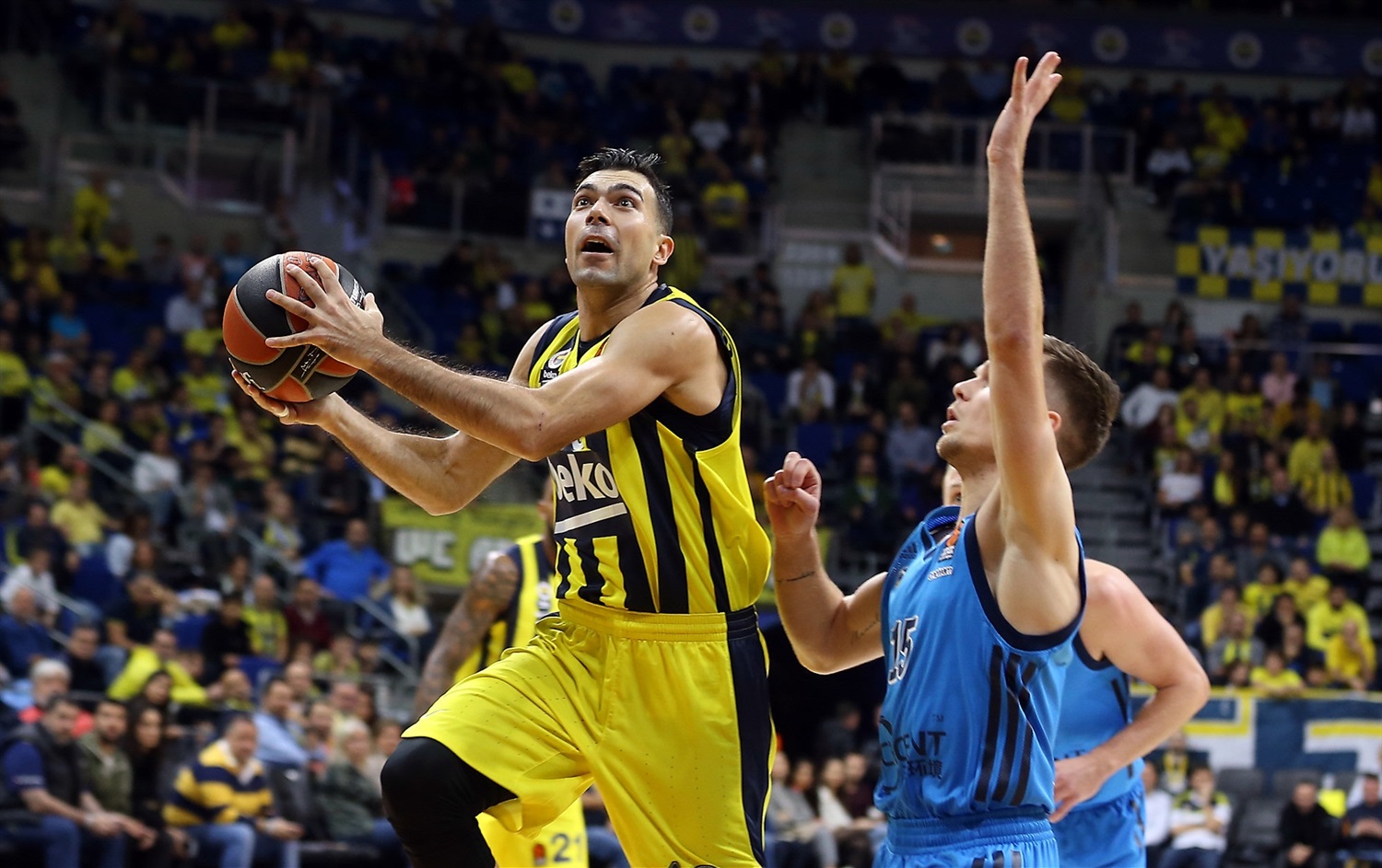 Sloukas abandona el Fenerbahce rumbo al Olympiacos