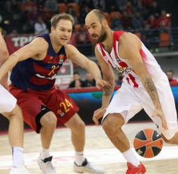 Los malos porcentajes sentenciaron al Barcelona en el Pireo (59-52)