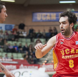 Derrota a domicilio del Laboral Kutxa en un final de locura (68-66)
