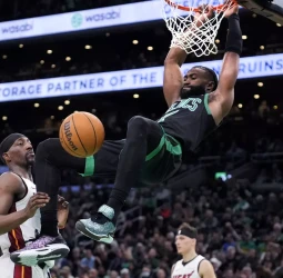 Los Celtics sentencian la serie ante unos Heat diezmados, 118-84 [4-1]