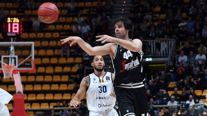 La Virtus de Teodosic supera la resistencia del Andorra (87-72)