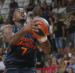 El Valencia Basket se impone en Llíria al FC Bayern Munich (65-88)