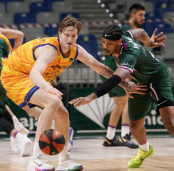 El Herbalife Gran Canaria no puede con el Unicaja (82-76)