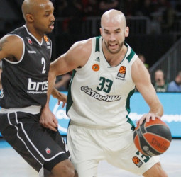 Panathinaikos anuncia la renovación de Nick Calathes