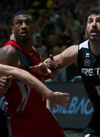 El UCAM Murcia mantiene la ilusión del Playoff (73-82)