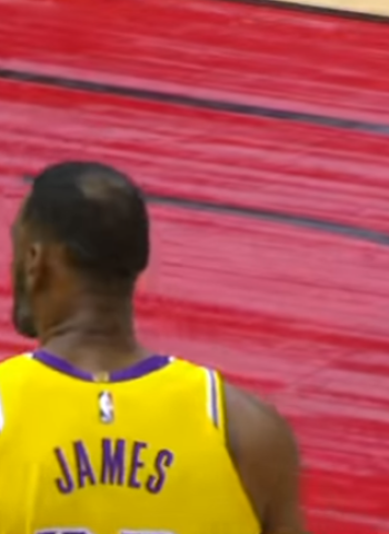 LeBron James lidera a los Lakers al más puro estilo "Magic" Johnson