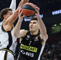 Tristan Vukcevic saldrá cedido al Peristeri